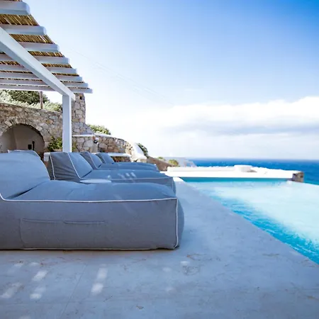 Villa Eternity Blue
