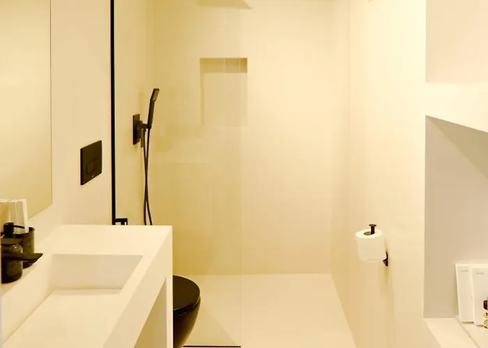 فيلة Eternity Blue